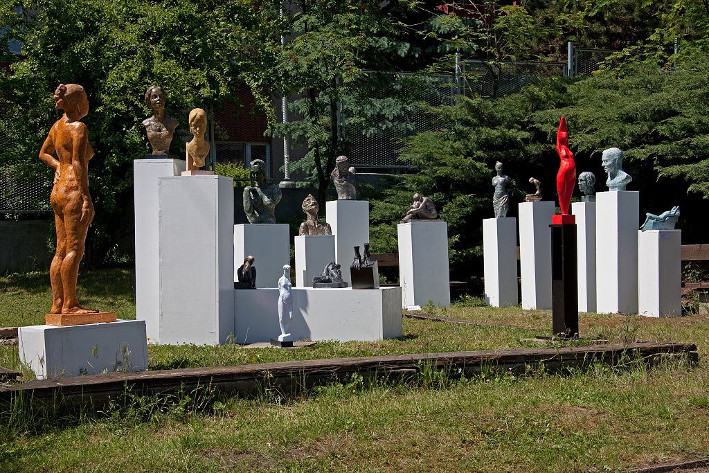 Panáci a patníky, společná výstava, květen 2009