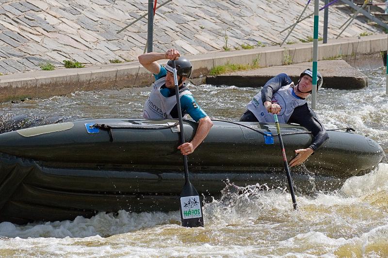 ČP a MČR - rafting R4. VZ R2. Praha Troja 30. 5. a 1. 6. 08