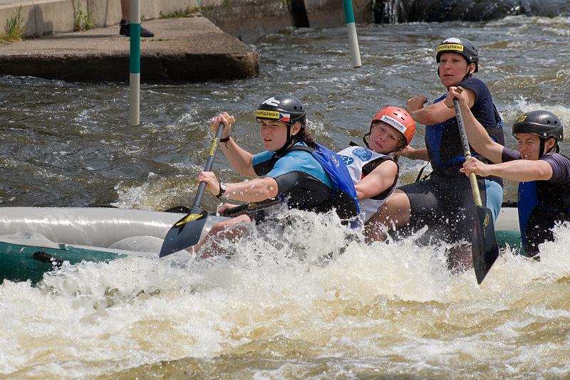 ČP a MČR - rafting R4. VZ R2. Praha Troja 30. 5. a 1. 6. 08